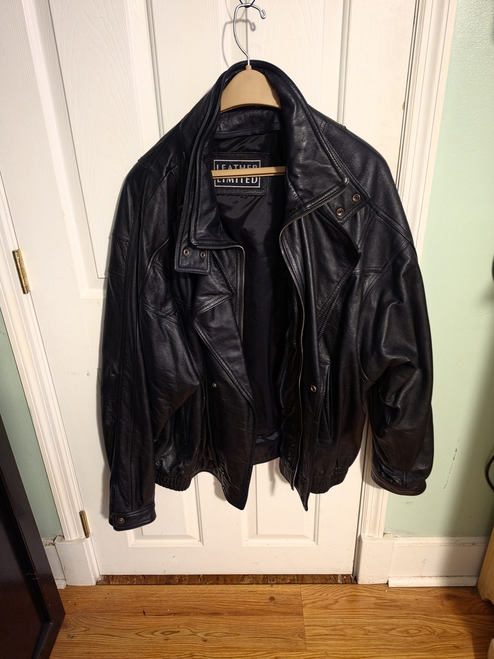 Men's Black Leather Bomber Jacket